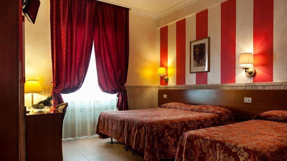 Hotel Pyramid Rome Buitenkant foto